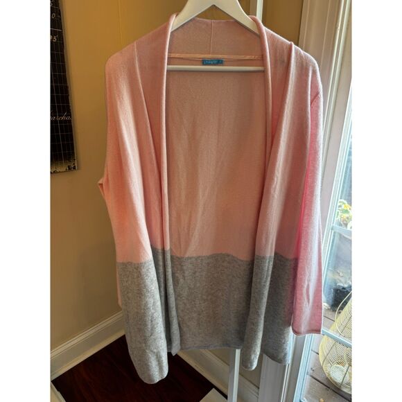 Stunning pink and gray J McLaughlin cashmere cardigan XL